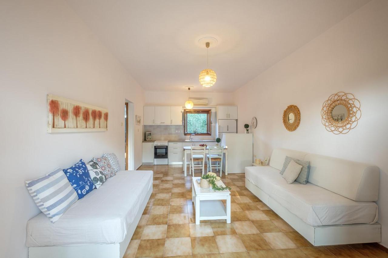 Panagea Holiday Apartments Kitriai Exterior photo